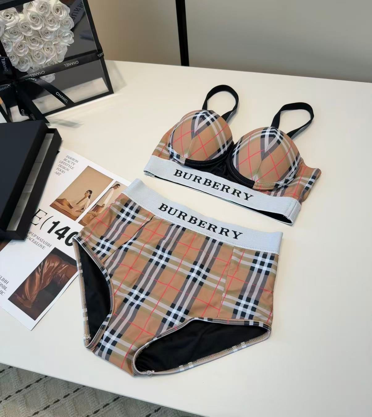 High-Waist-Bikini mit Check-Print