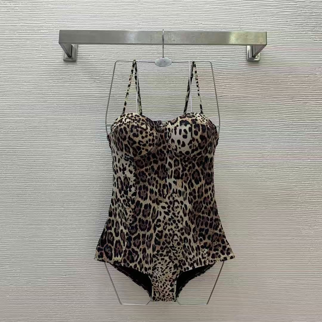 Balconette-Badeanzug mit Signature-Leopardenprint