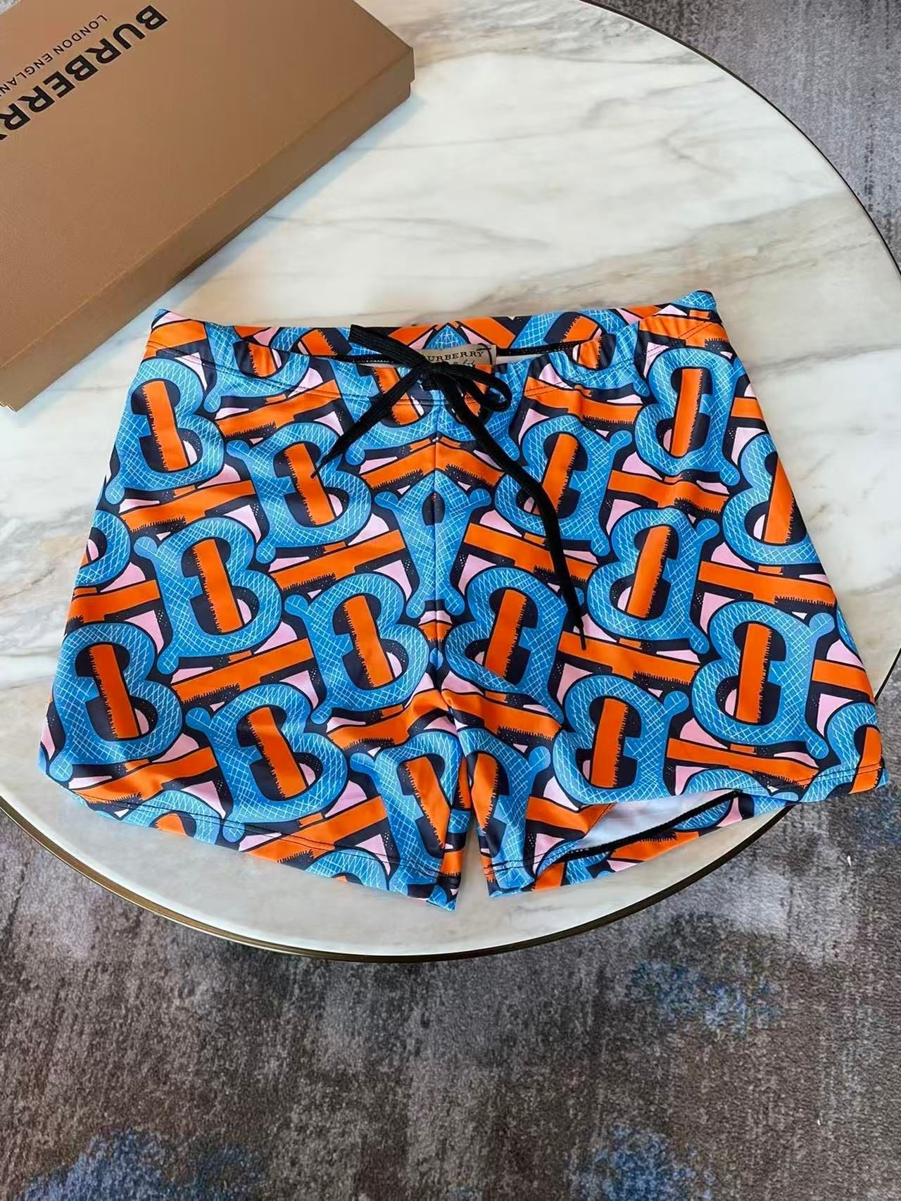 Badehose mit TB-Monogramm-Print
