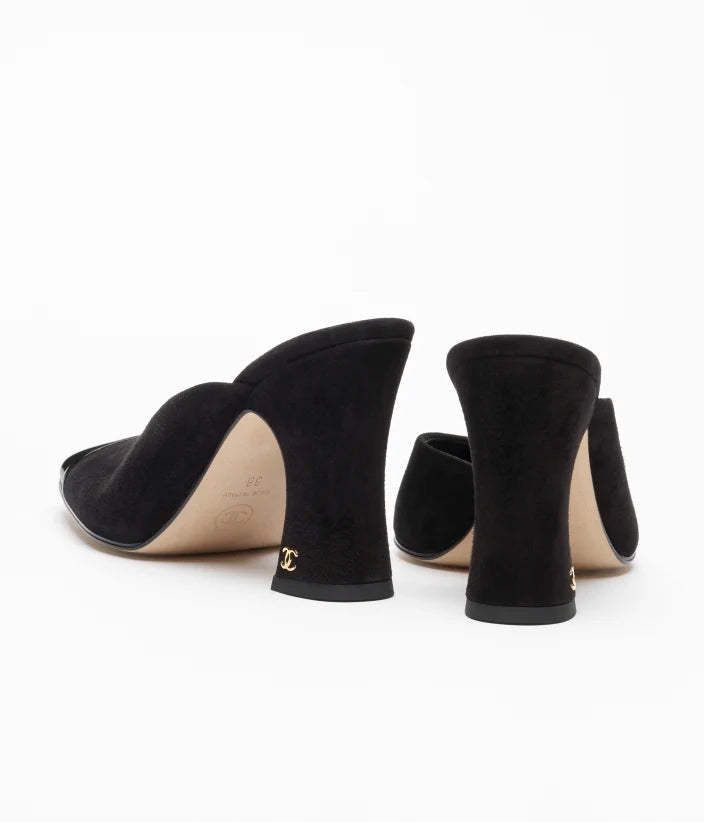 Sandalen aus schwarzem Velours-Ziegenleder