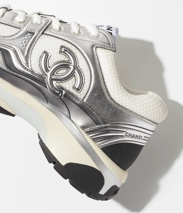 Fabric trainers in white and silver