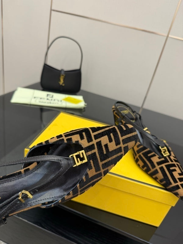 Colibrì Lite FF Jacquard Pumps mit Fersenriemen