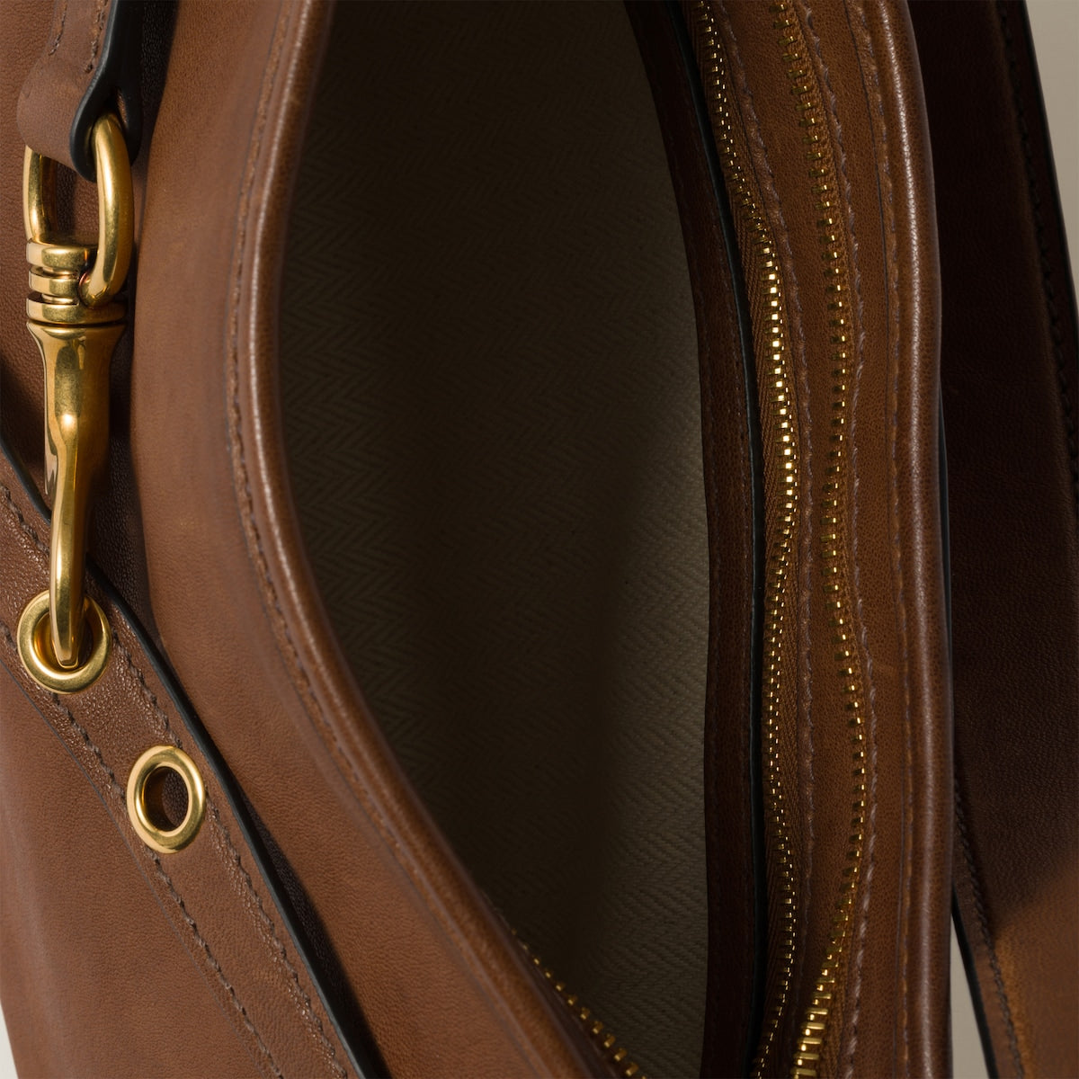 Aventure bag, regular size, made of brown nappa leather