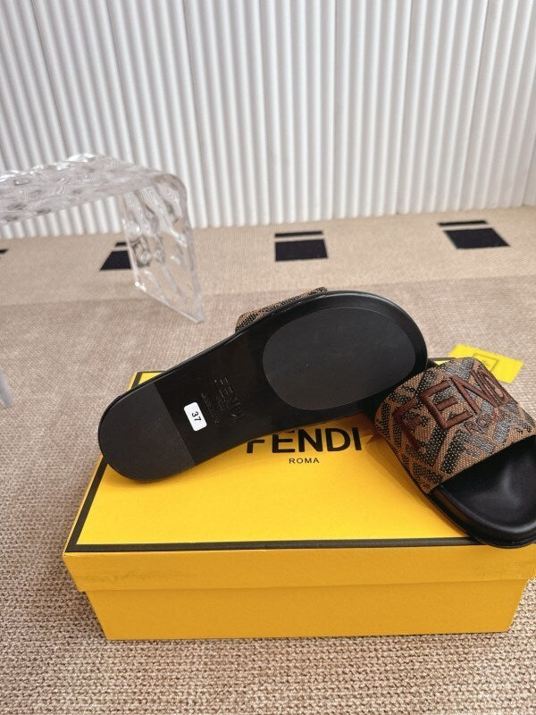 Flache Samt-Sandalen mit gesticktem Sunshine-Logo in Braun