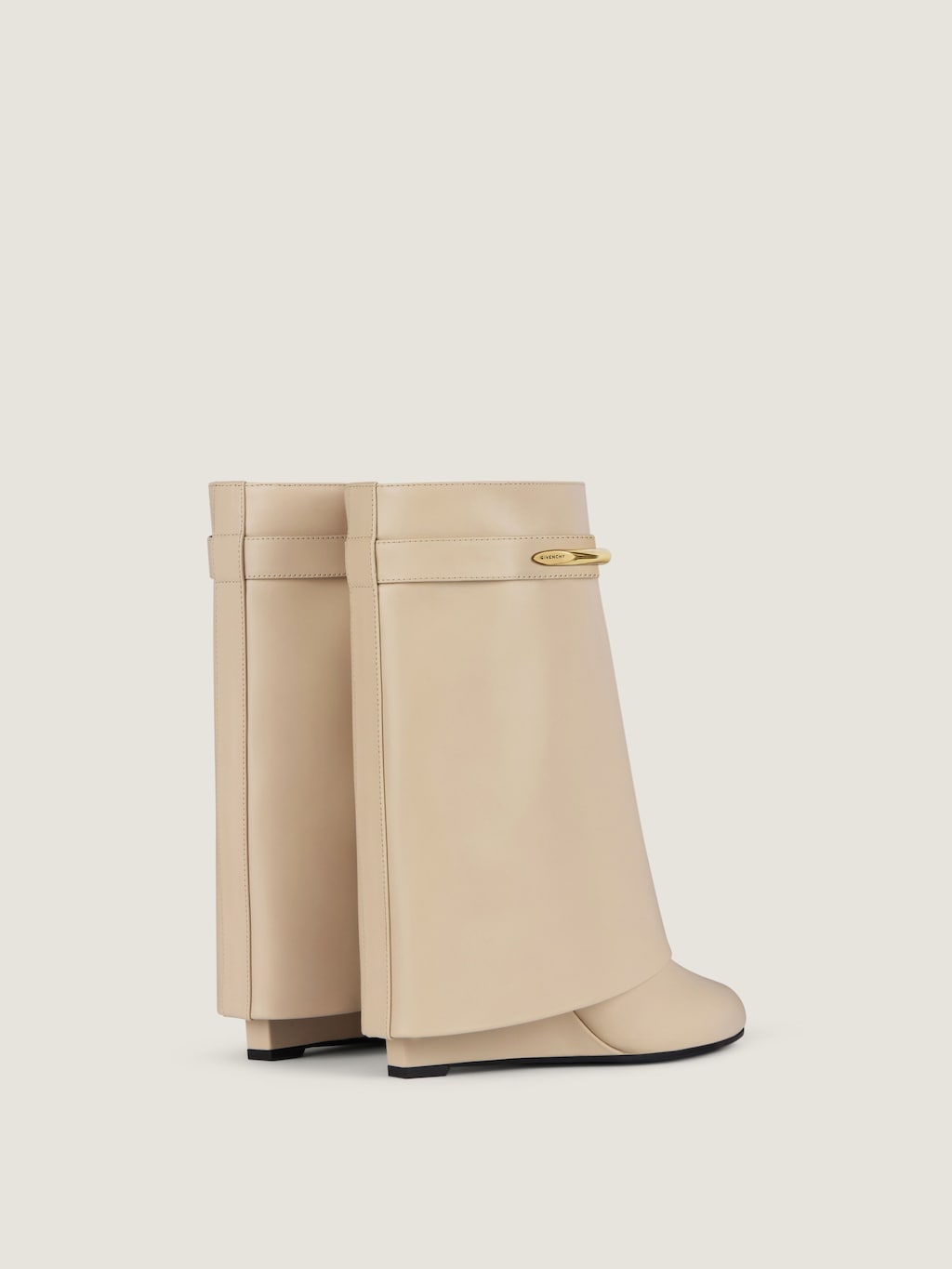 Shark ankle boots in beige leather