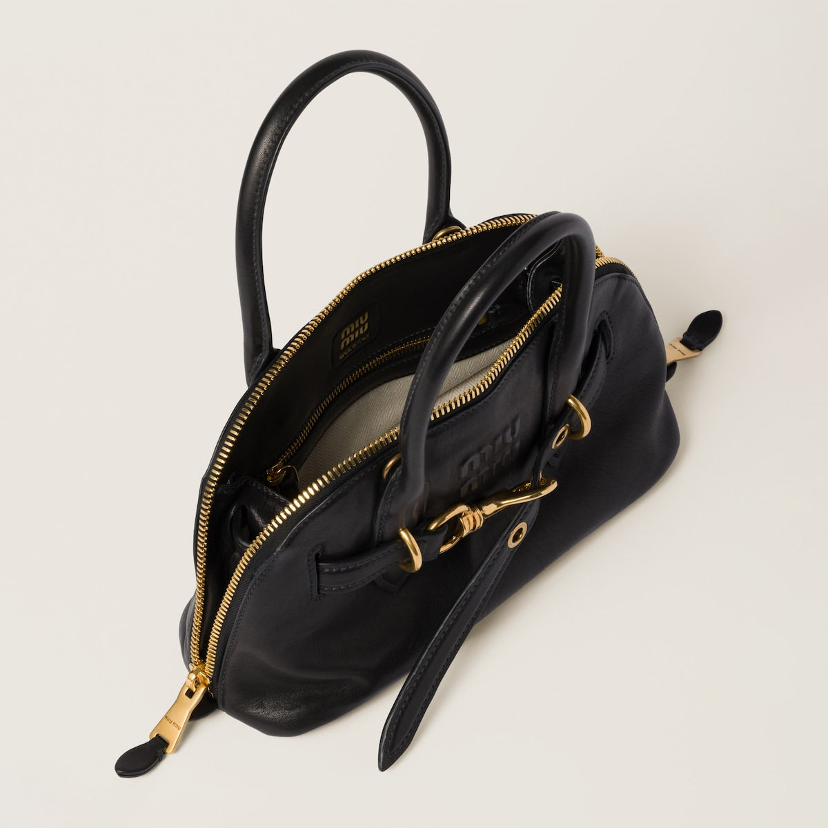 Aventure Tasche klein aus Nappaleder in Schwarz