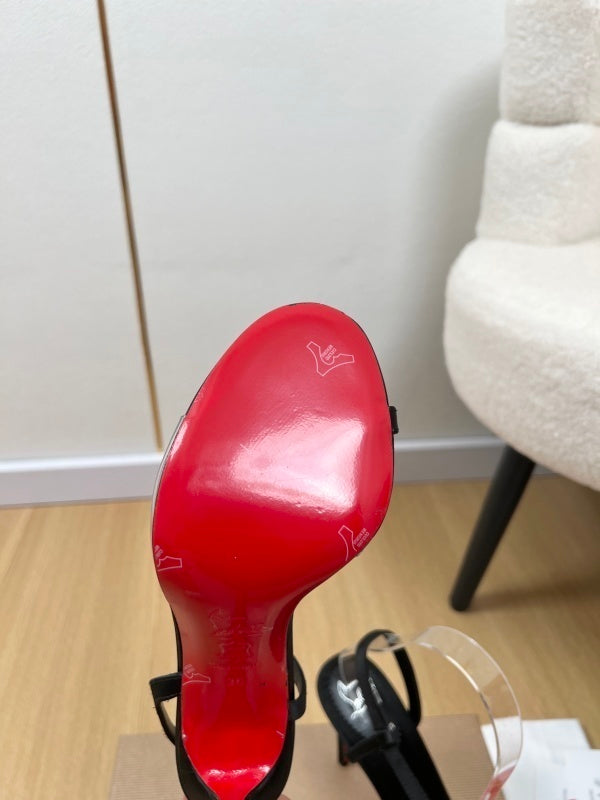 Loubigirl Chain 100 verzierte Ledersandalen schwarz