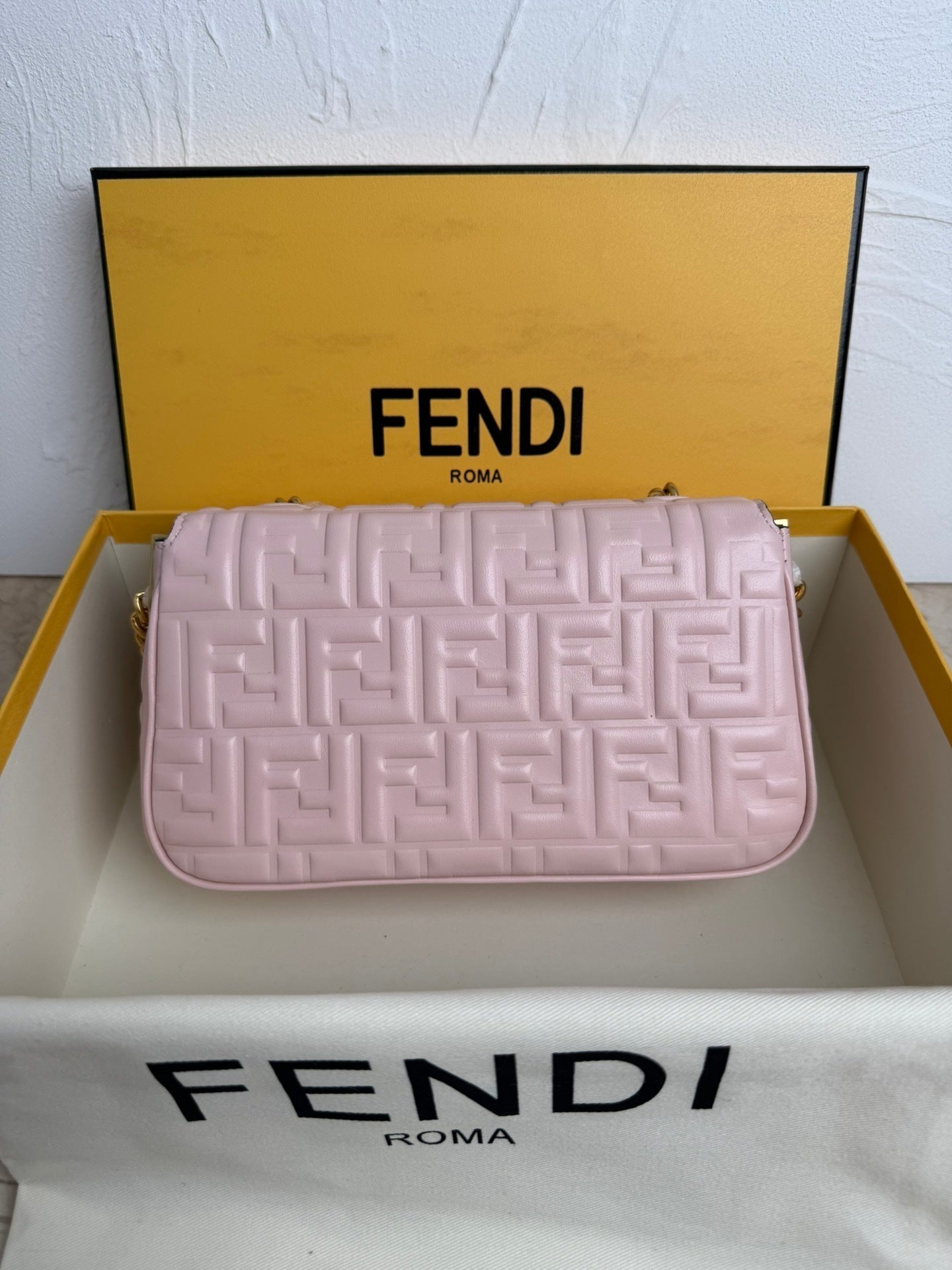 Wallet On Chain Baguette aus rotem Nappaleder