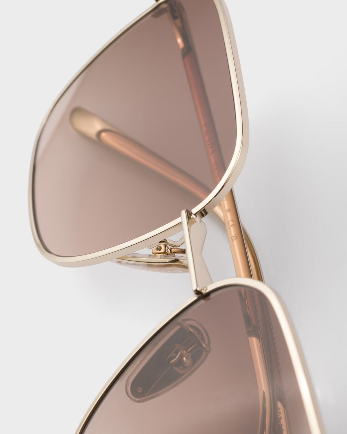 Sonnenbrille PP Eyewear Collection mit anthrazitfarbenen Gläsern