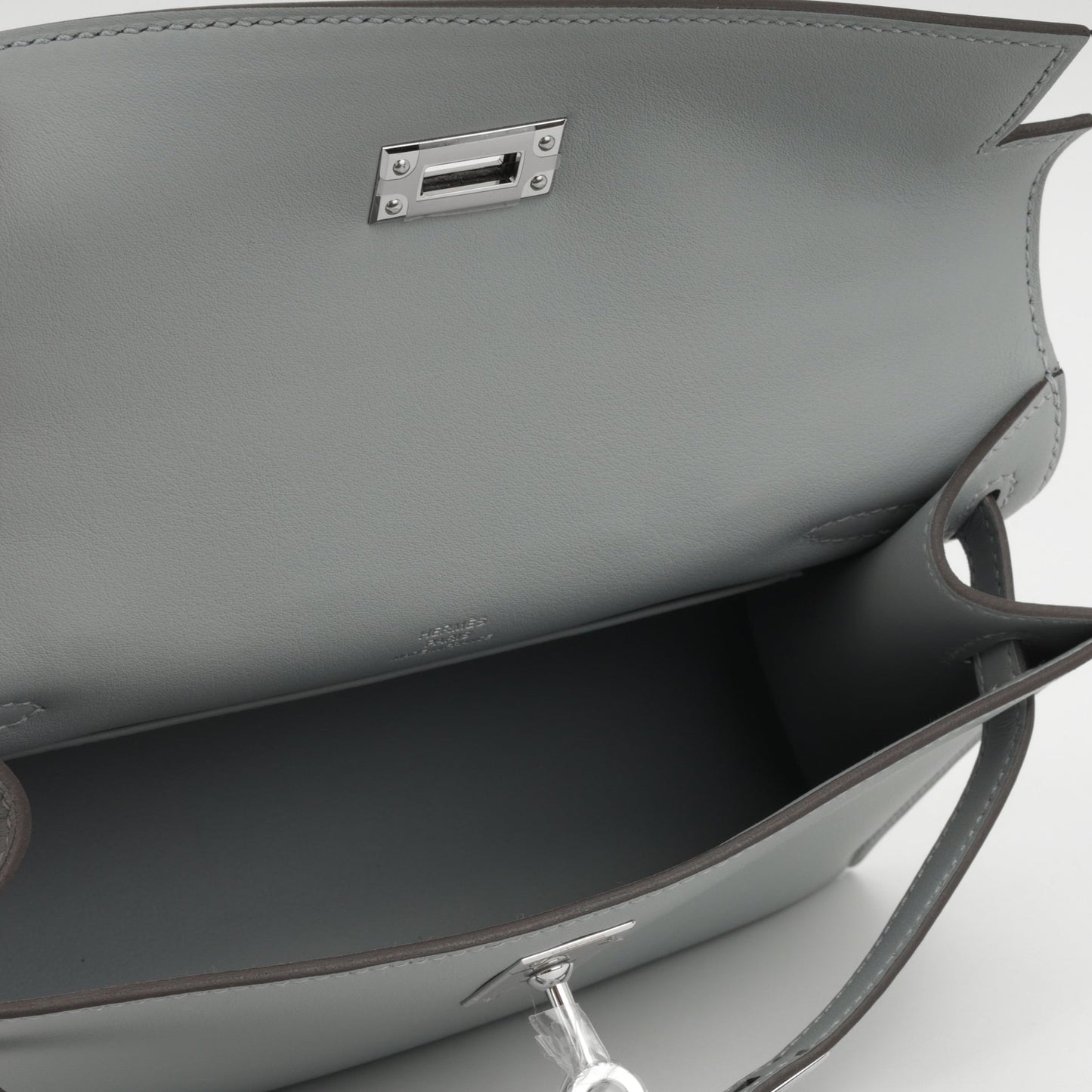 Kelly Pochette – Pantin Swift leather in grey