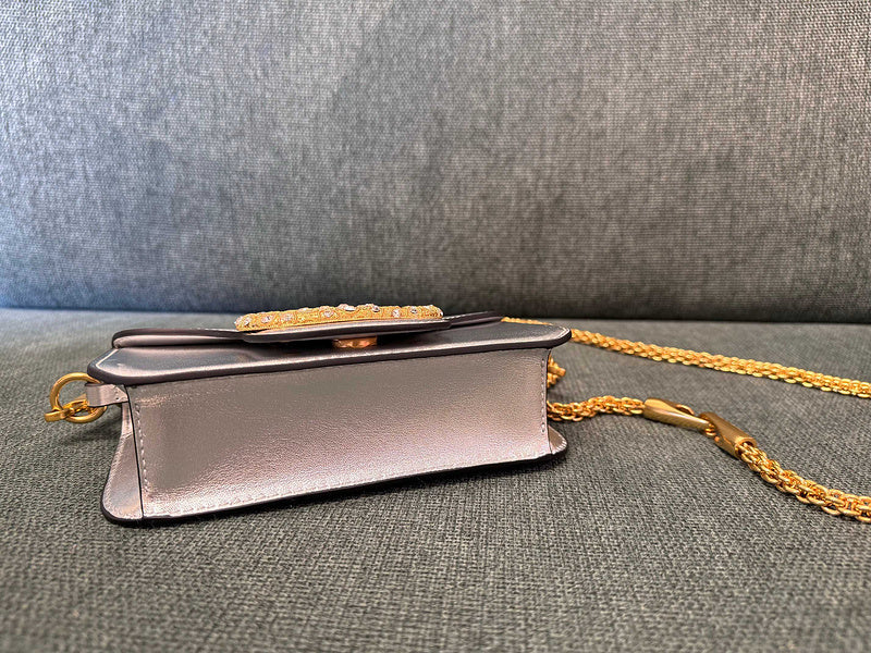 Locò Schultertasche mit Kristallverzierung Beige