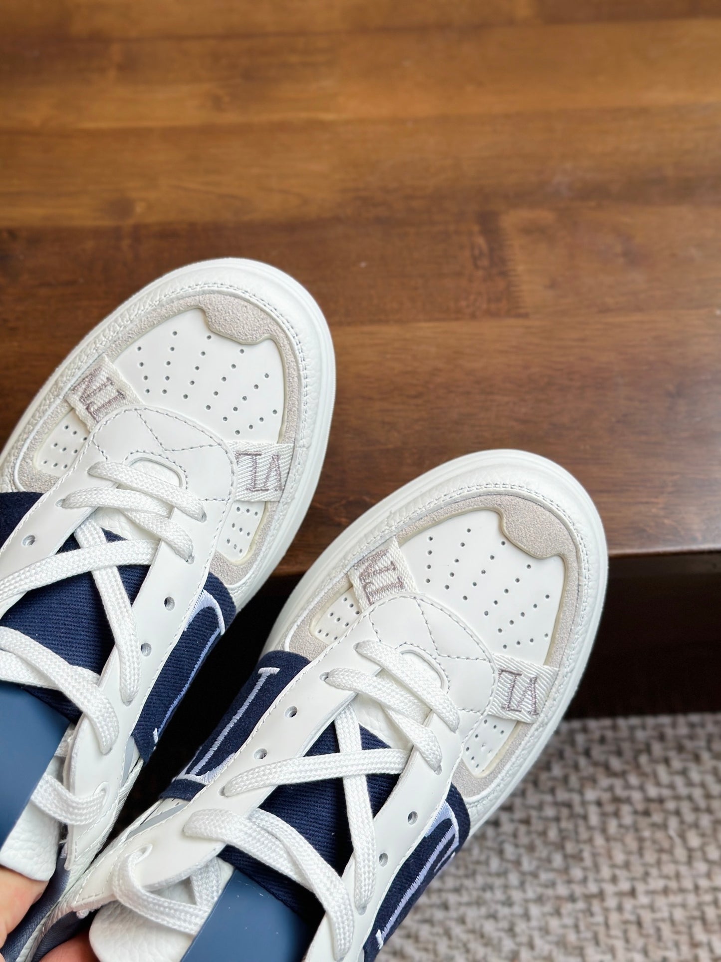 VL7N Leather Sneakers White/Blue
