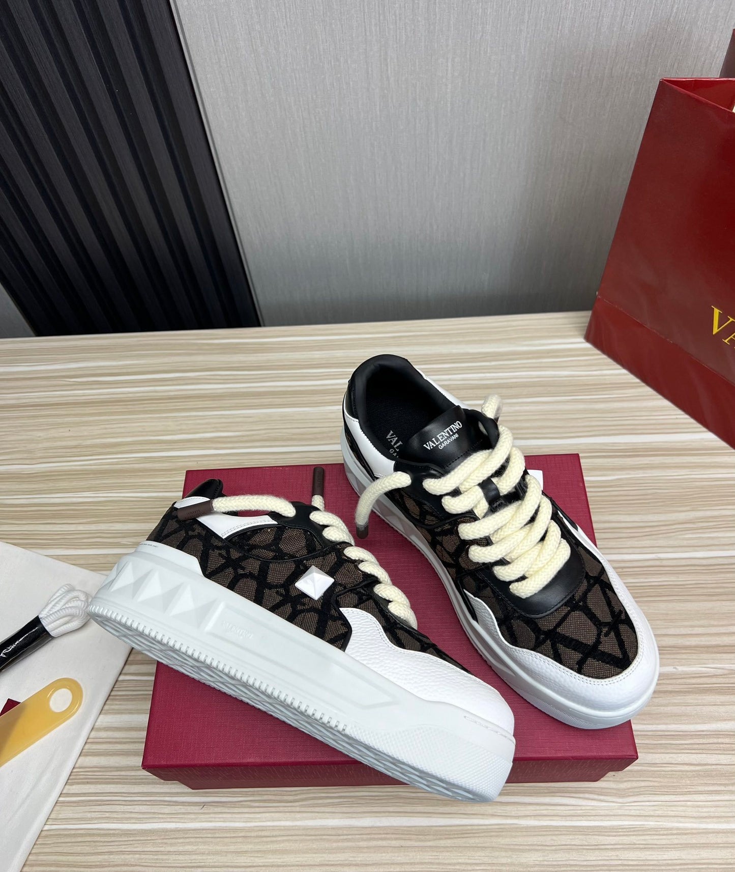 One Stud XL Low-Top-Sneaker aus Nappaleder Schwarz