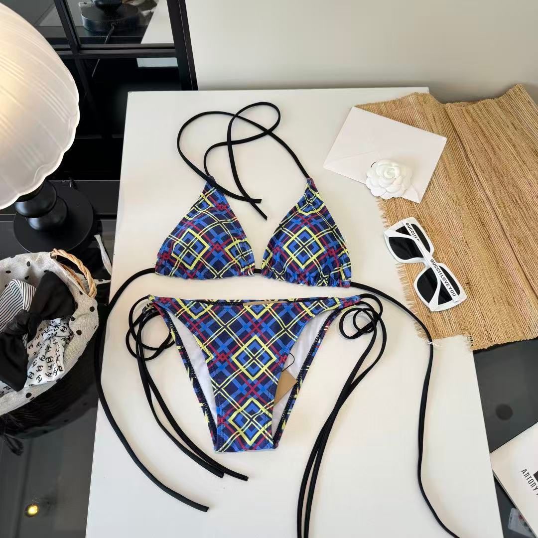Bikini mit mehrfarbigem Check-Print