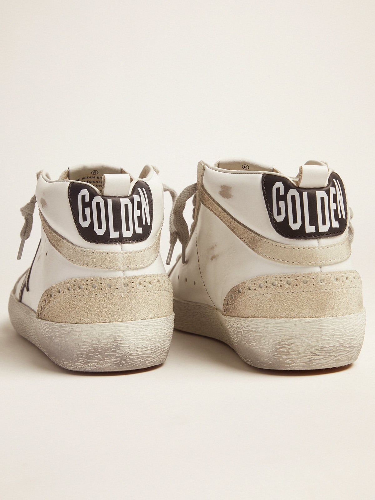Mid Star white with black star