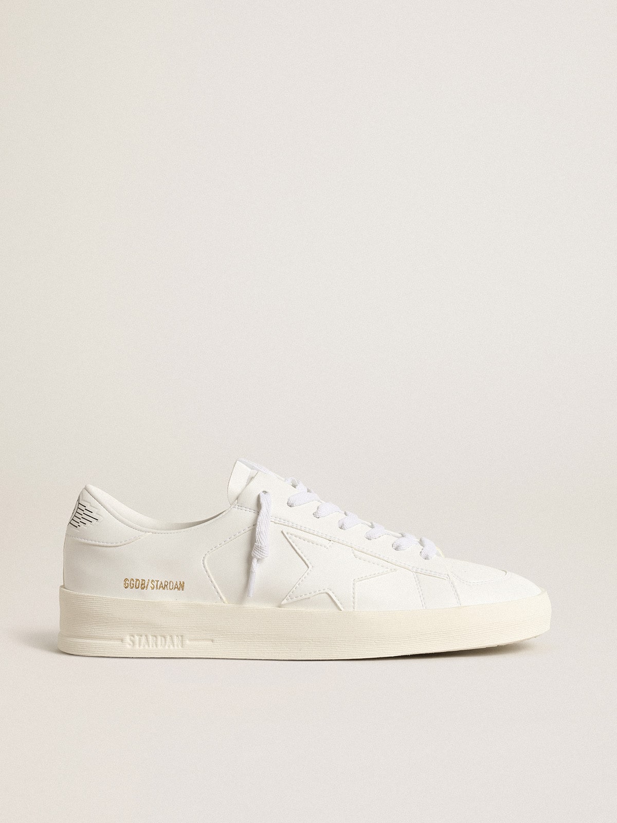Stardan made of biomaterial with star and heel in white