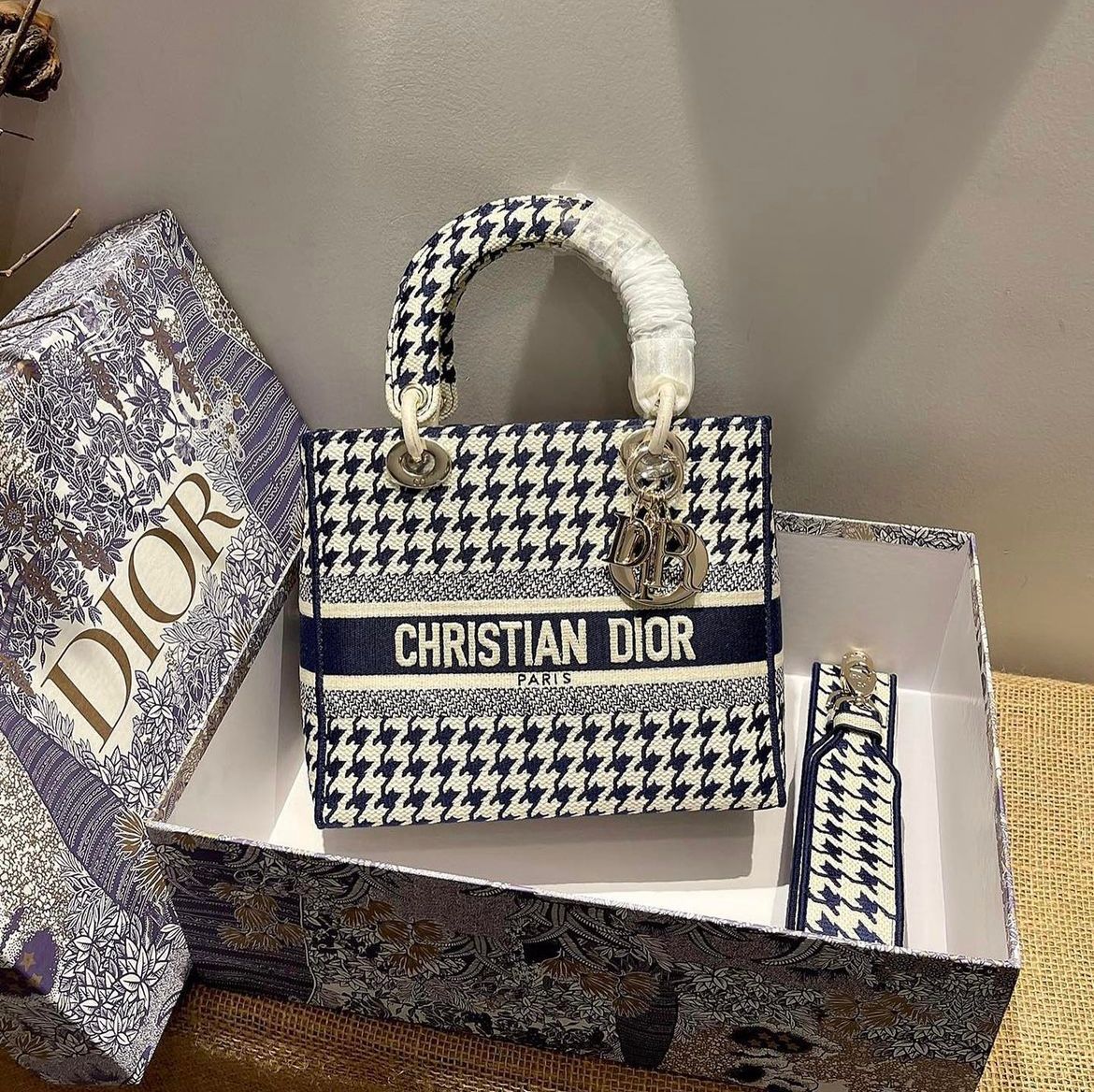 Medium Dior Book Tote Schwarz/Weiß