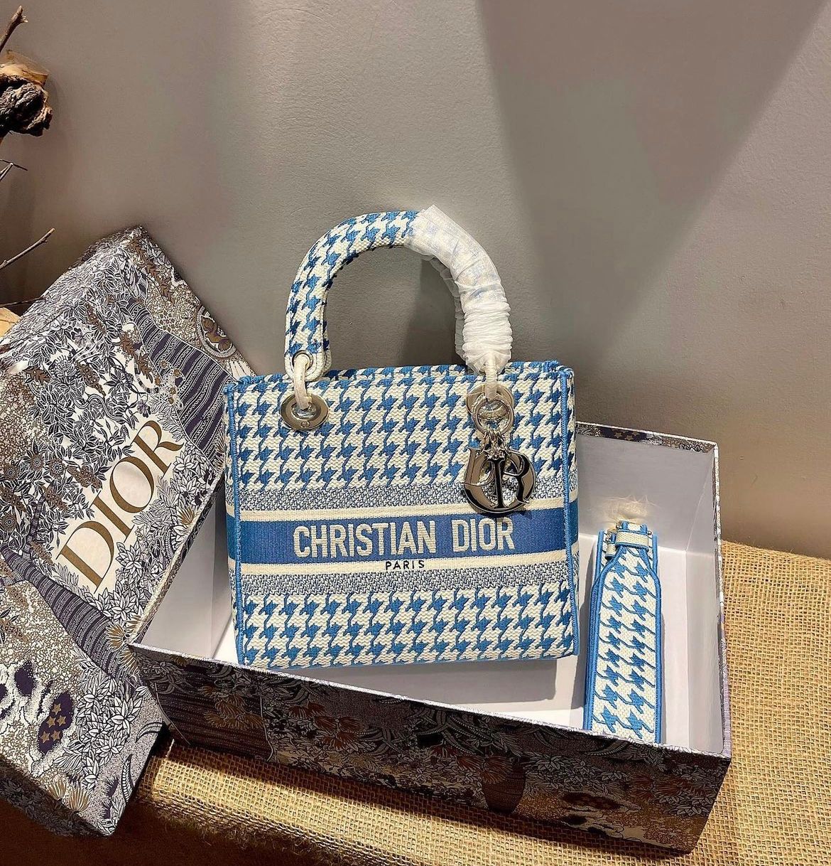 Medium Dior Book Tote Light Blue