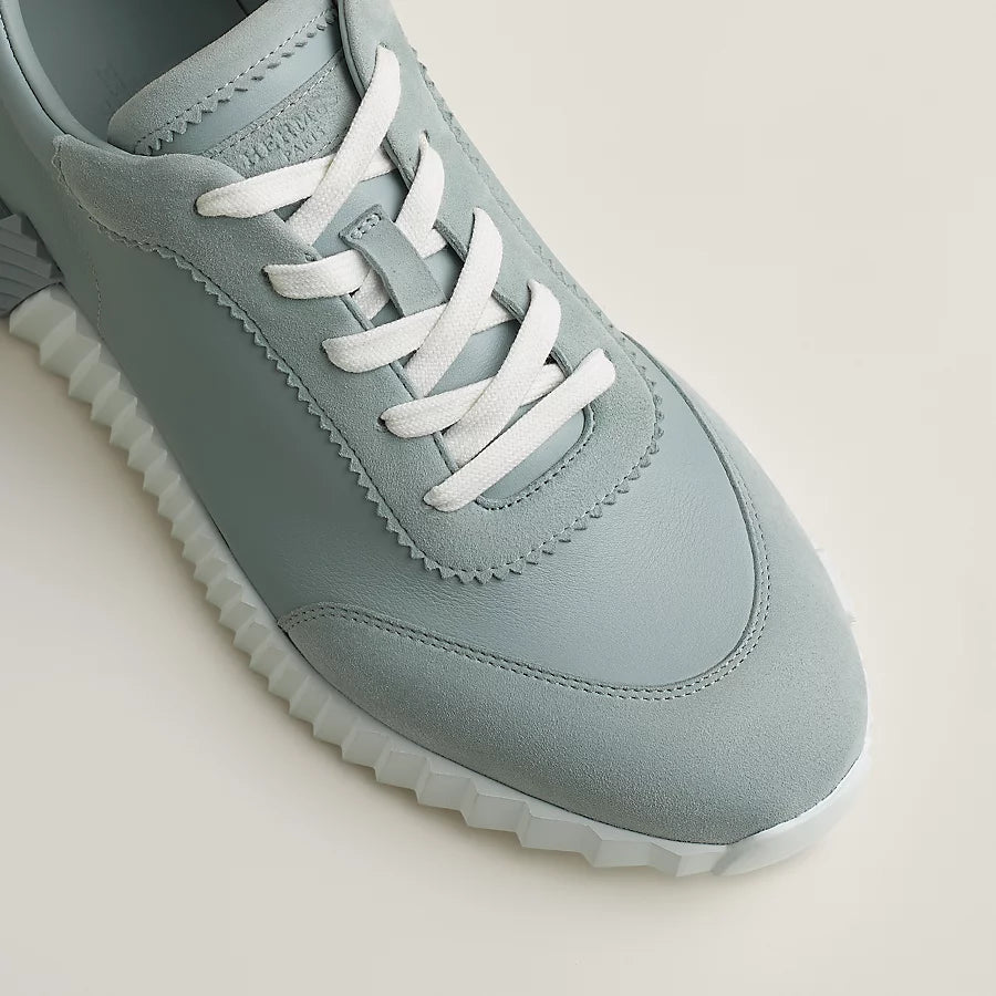 Bouncing sneaker grey