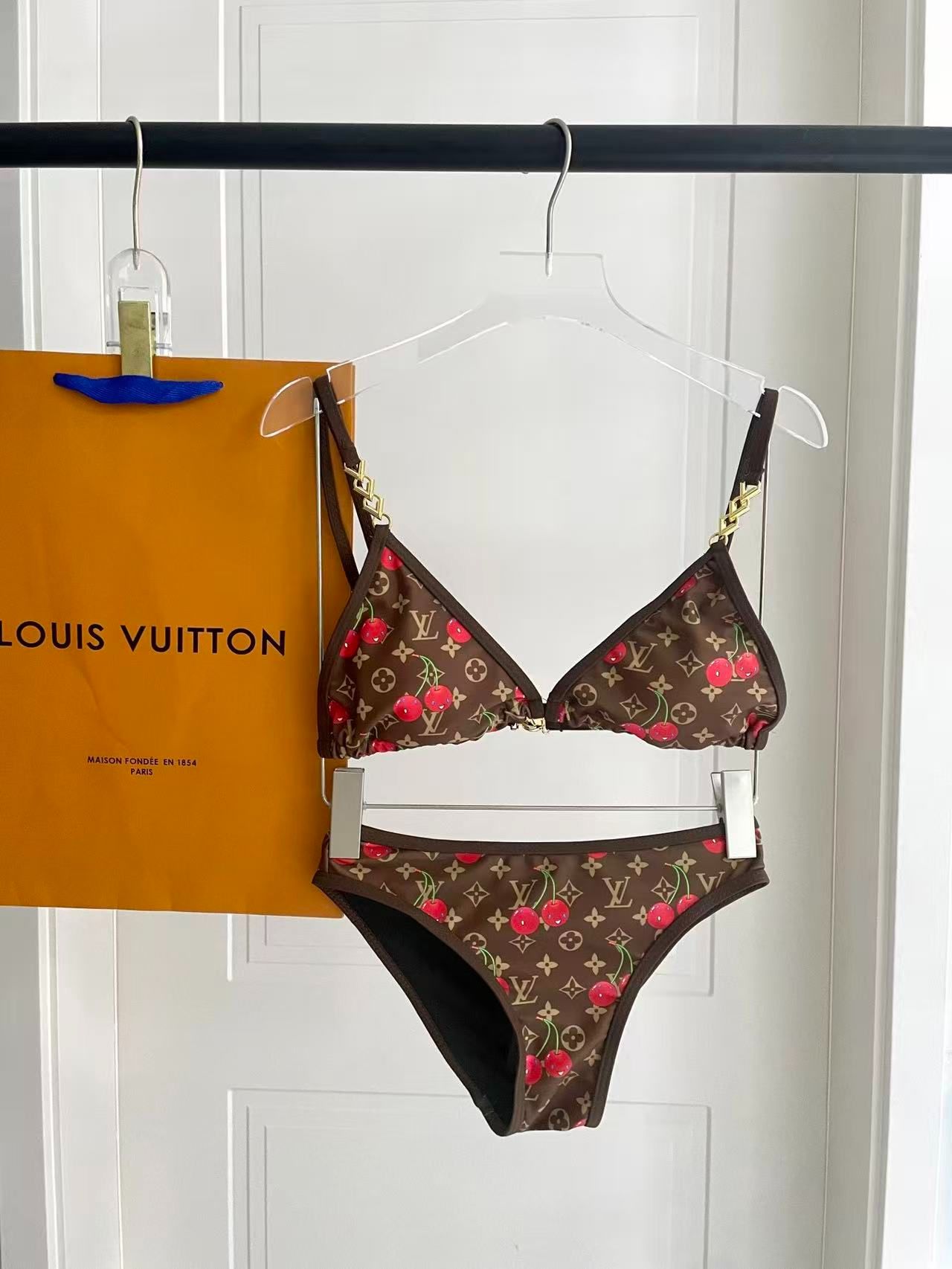 Heritage Cherry Monogram Bikini Braun