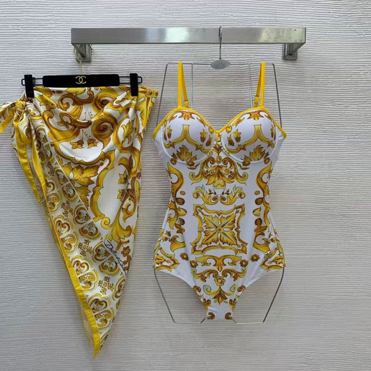Badeanzug im Korsettstil mit goldenem Barock-Print