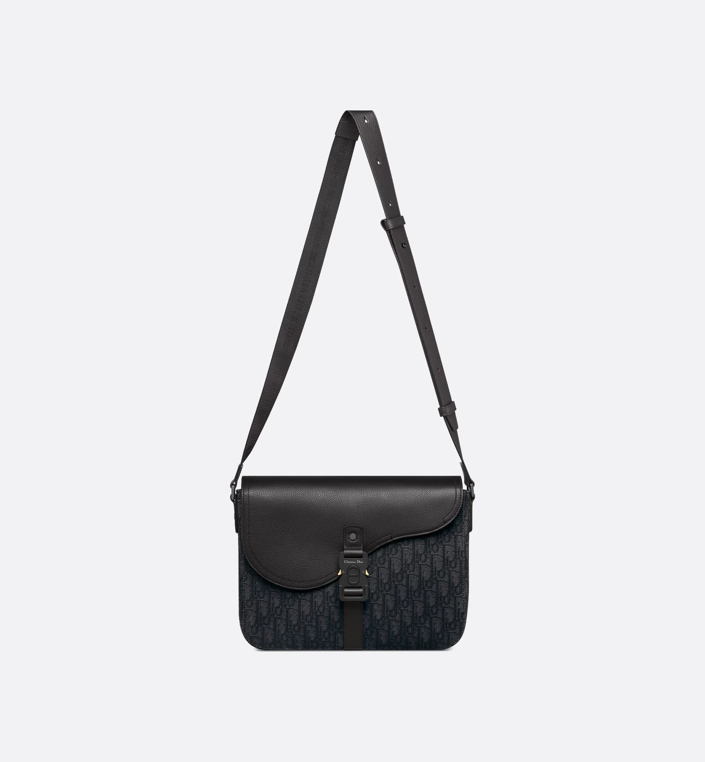 Saddle shoulder bag with flap black
