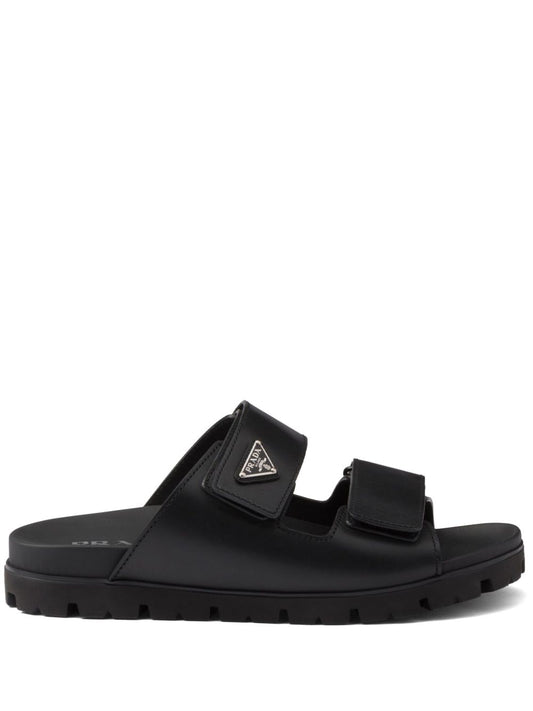 Sandals with leather straps in black