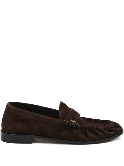 Loafer aus dunkelbraunem Wildleder