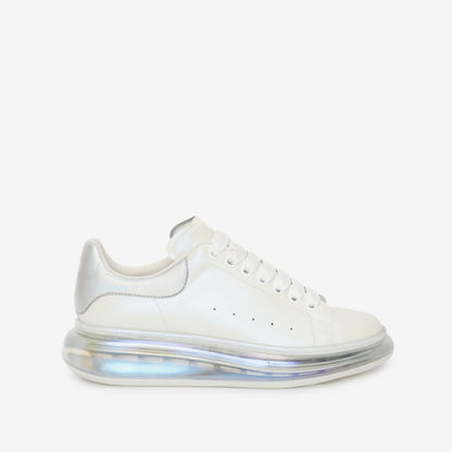 Oversized in silver white gum