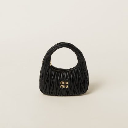 Hobo bag Wander small made of matelassed nappa leather in black