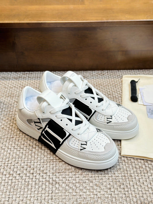 VL7N Leather Sneakers White/Black