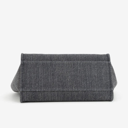 Deauville Large aus marineblauem Denim