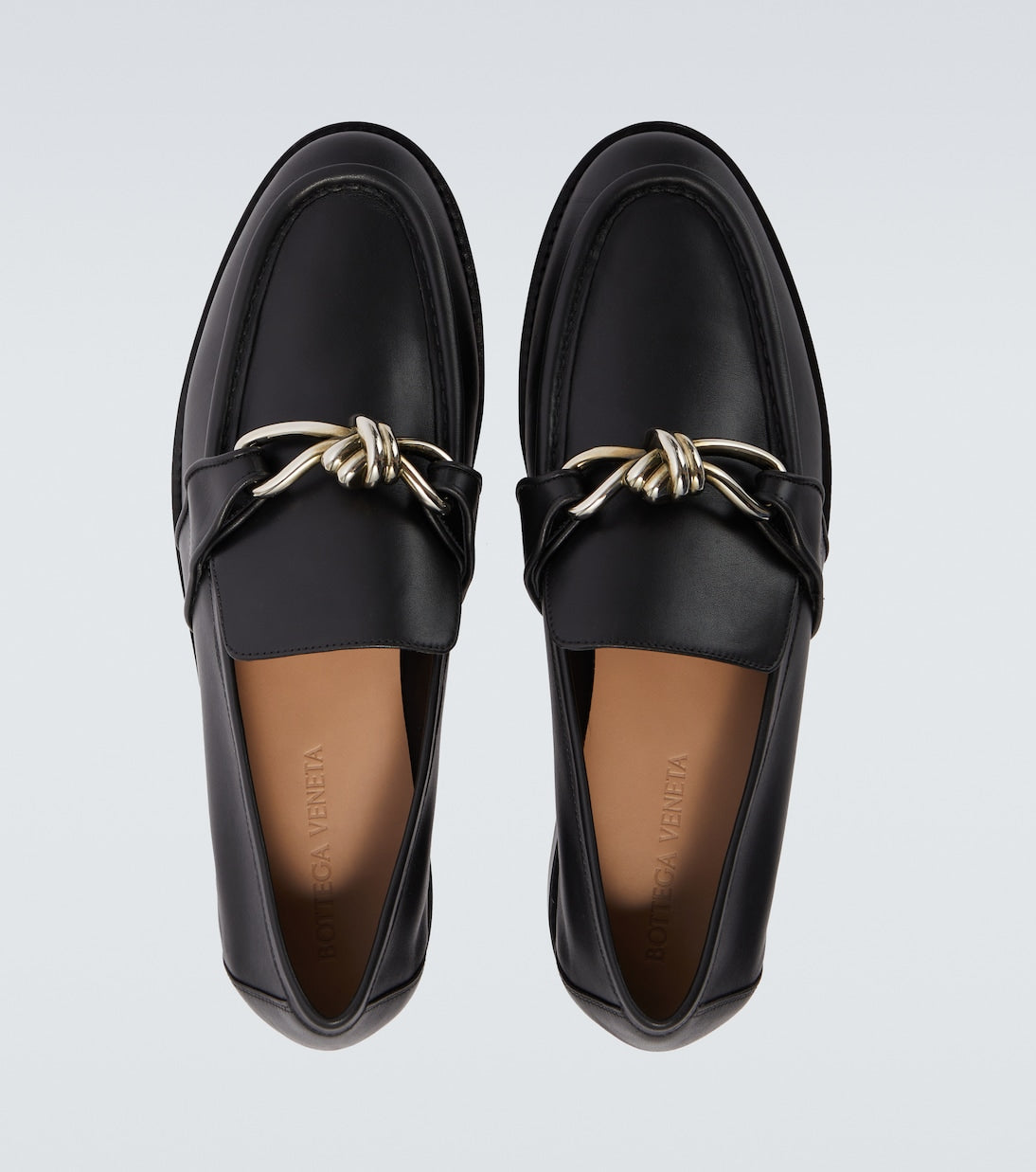 Astaire Knot Loafer aus glattem Leder Schwarz mit silberfarbener Schnalle