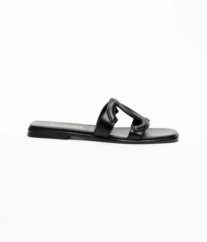 Sandalen aus schwarzem Lammleder