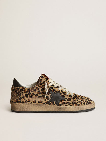 Cavallino-Leder mit Leoprint und schwarzen Details