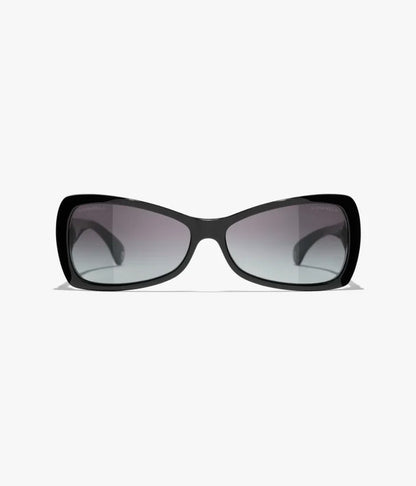 Butterfly-Sonnenbrille aus schwarzem Acetat mit grau verlaufenden Gläsern