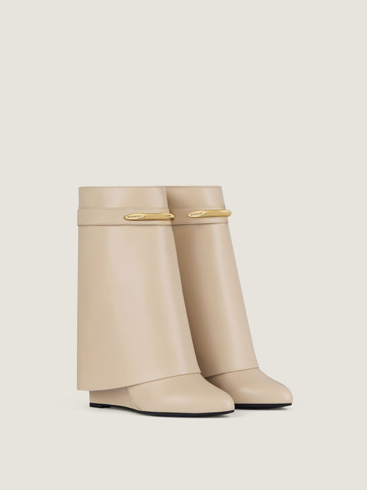 Shark ankle boots in beige leather