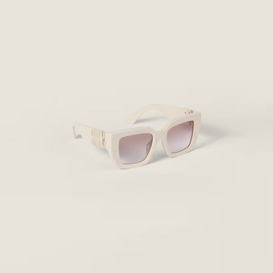 Miu Glimpse Sunglasses – milky white frame, coffee gradient silver lenses