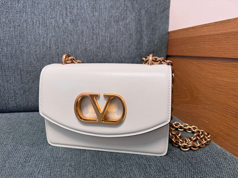 Vain Kleine Leder-Schultertasche Weiß