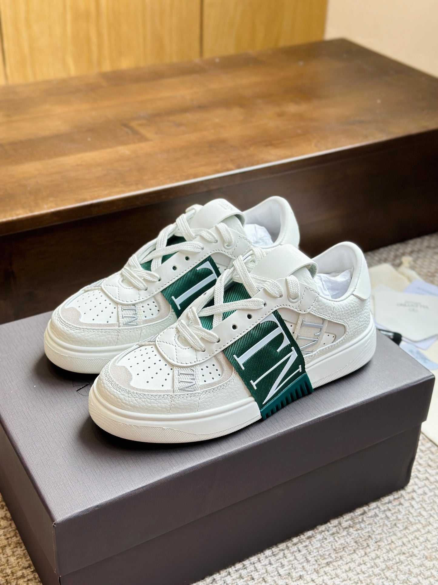 VL7N Sneakers aus Leder Weiß/Grün
