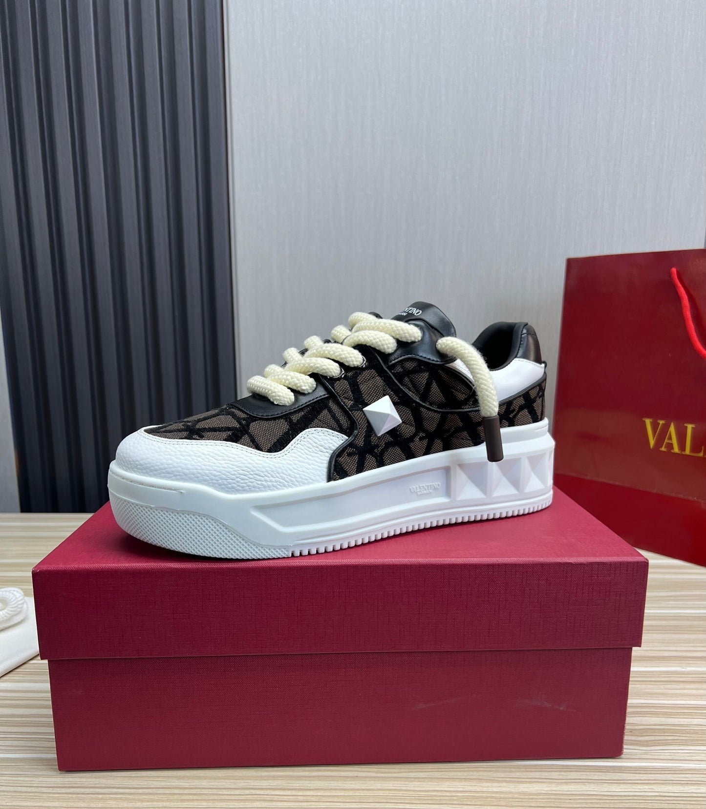 One Stud XL Low-Top-Sneaker aus Nappaleder Schwarz