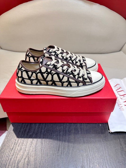 Toile Iconographe Totaloop Low-Top Beige/Black
