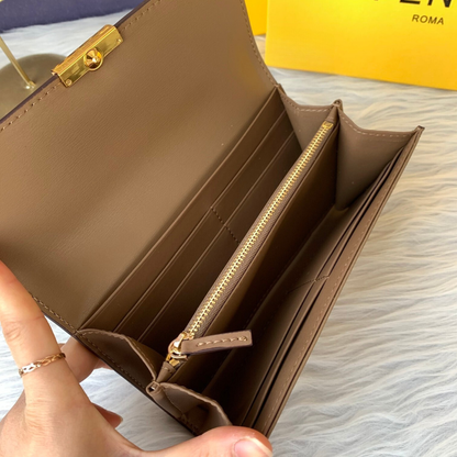 Bi-Fold Langbörse Beige