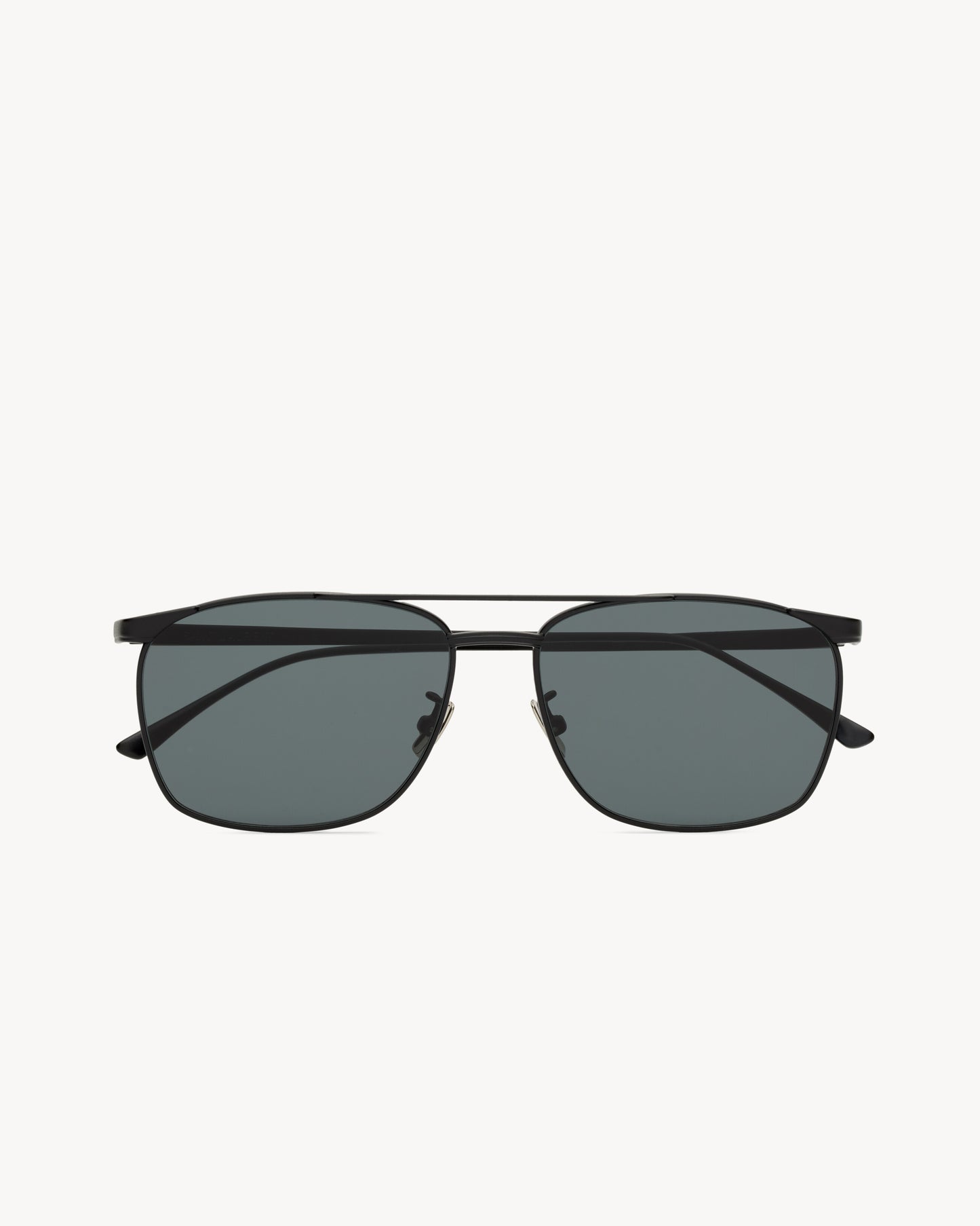 Square sunglasses with black metal frame for men