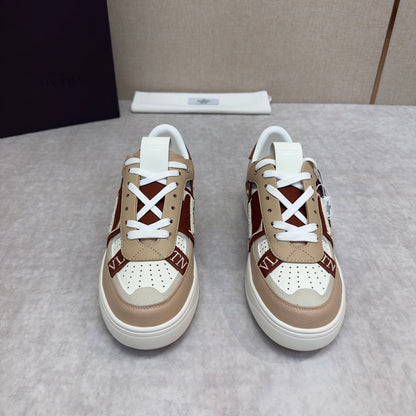 VL7N Leather Sneakers Brown