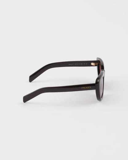 Rechteckige Sonnenbrille aus schwarzem Acetat mit zigarrenfarbenen Gläsern