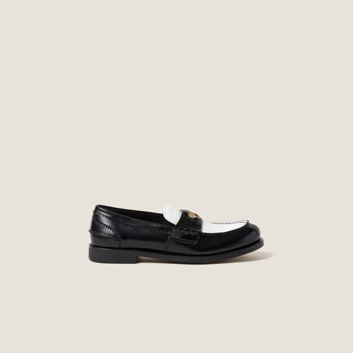 Loafer aus Leder in Schwarz/Weiß