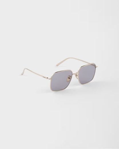 Sonnenbrille PP mit grauen Gläsern
