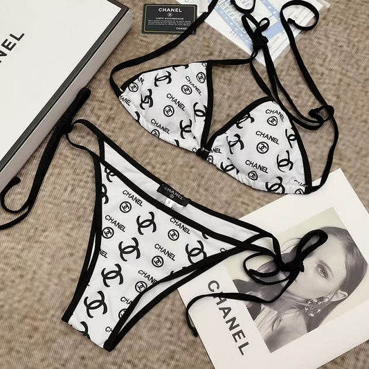 Bikini-Set mit Monogramm Weiß