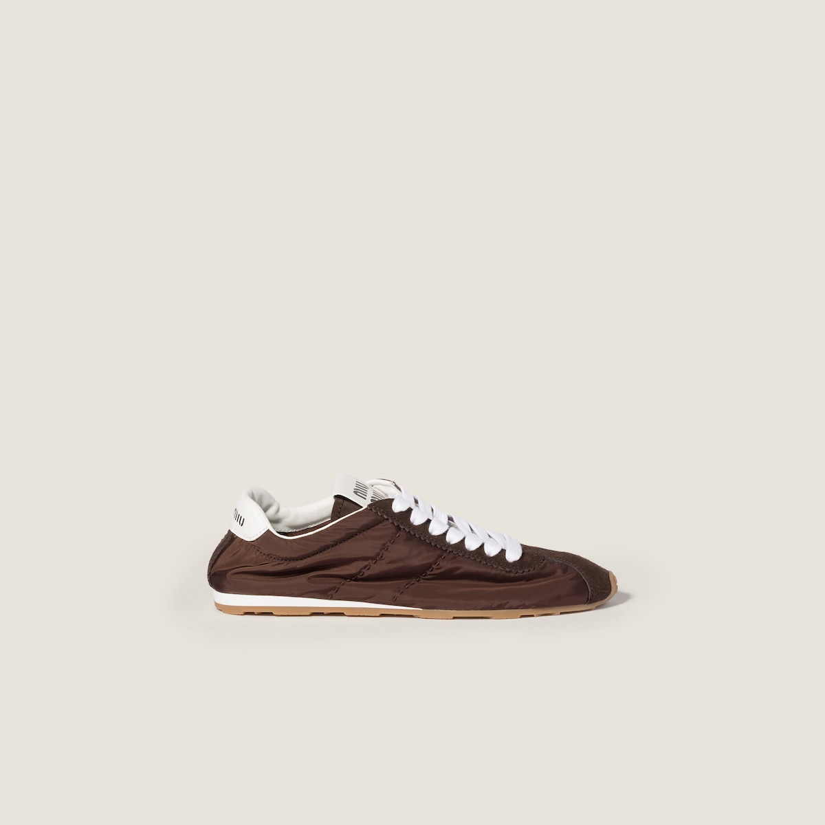 Sneakers Plume aus technischem Stoff und Wildleder in Burnt
